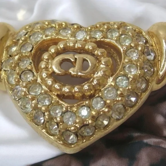 DIOR Heart CD Logo Necklace 🤩✨